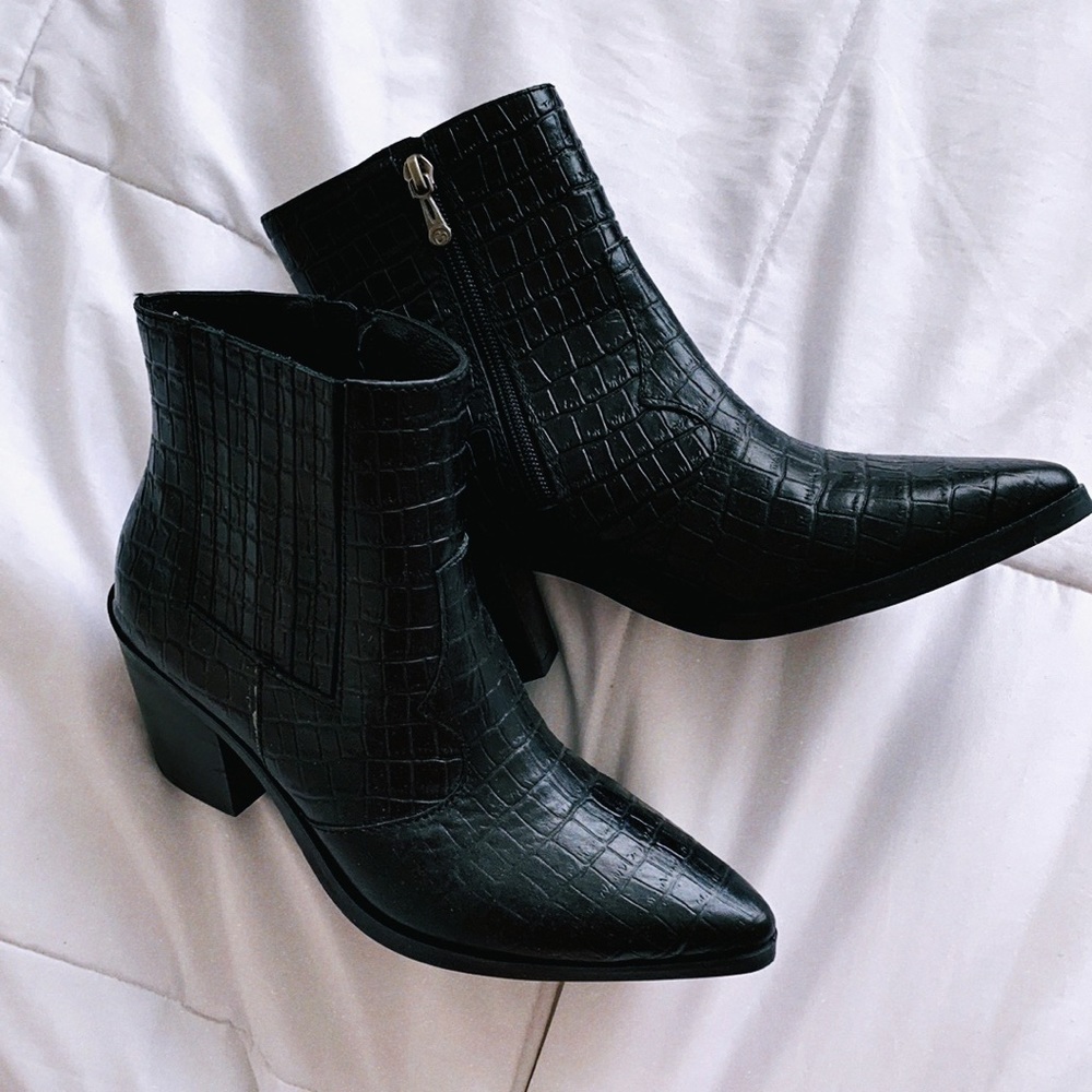 Blondo Waterproof Ankle Boots